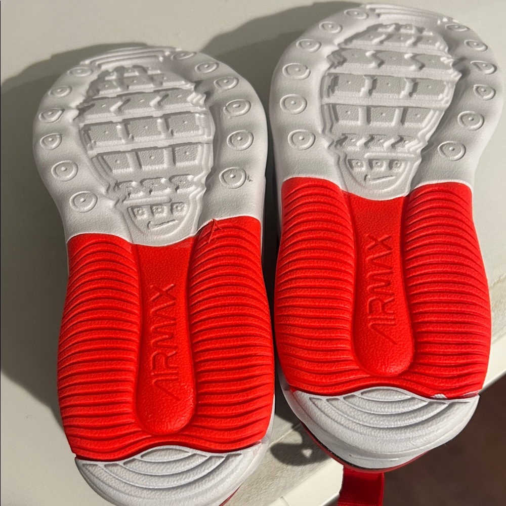 New, Nike Kids 12c Air Max Little Boy Tennis Shoe Black and Red Athletic Sneaker - Picture 5 of 7